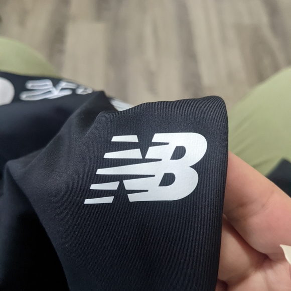 New Balance leggings - Picture 3 of 4